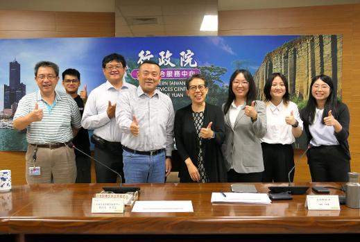 全國首次高齡AI調查發布　僅3成3長者能辨識AI真偽 南服中心籲強化南部支持網1